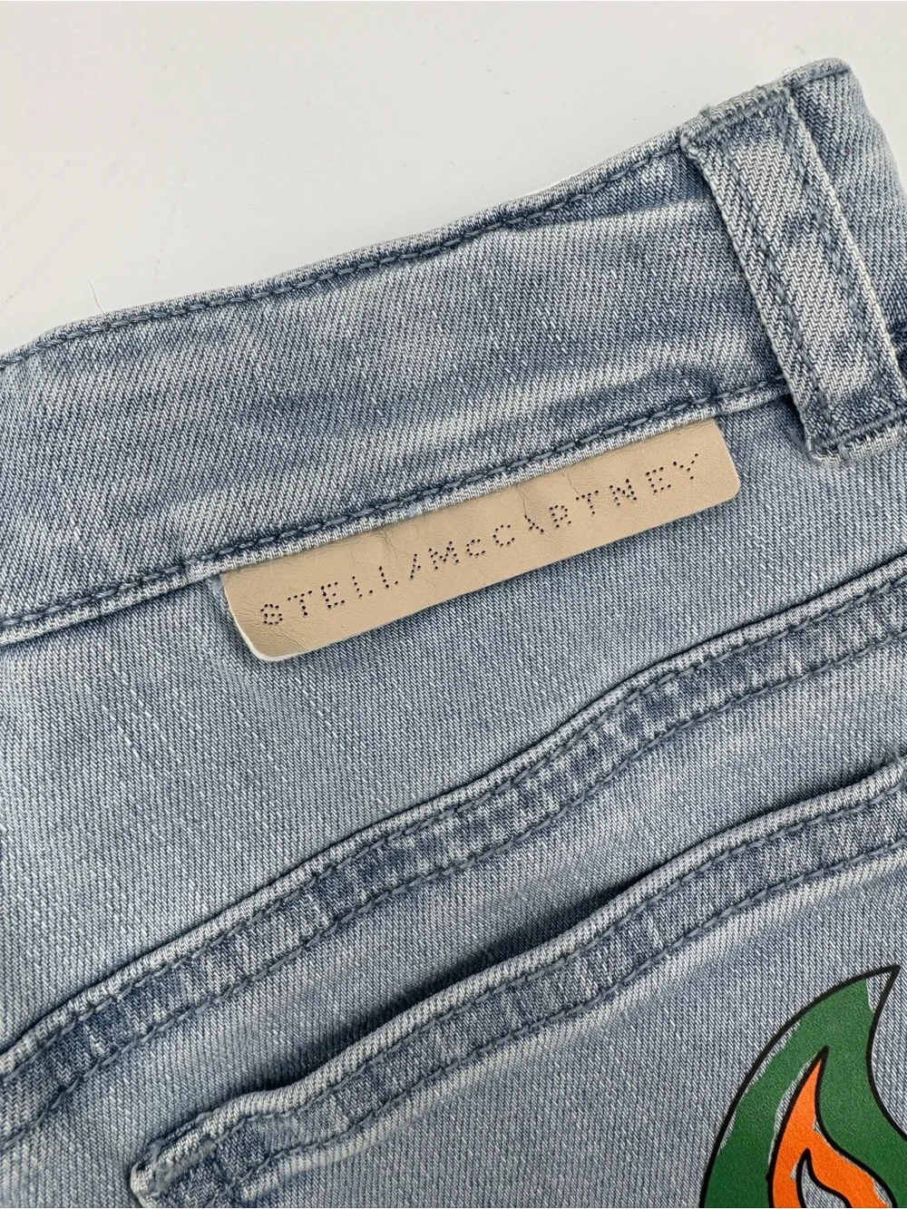 Stella McCartney Kids Girls 10 LOVE Graphic Denim Shorts Flowers